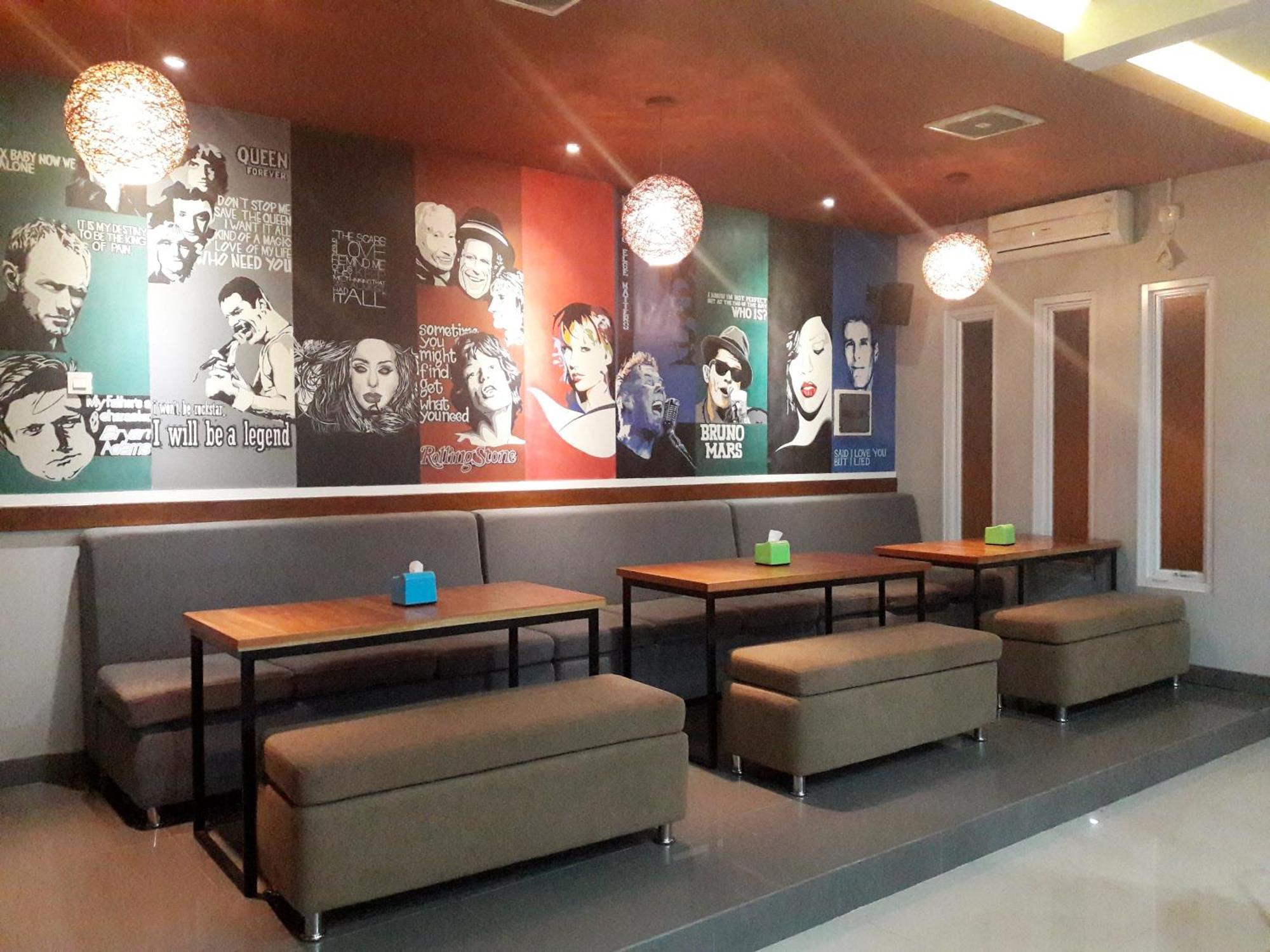 Melody Guest House Cilegon Exterior photo