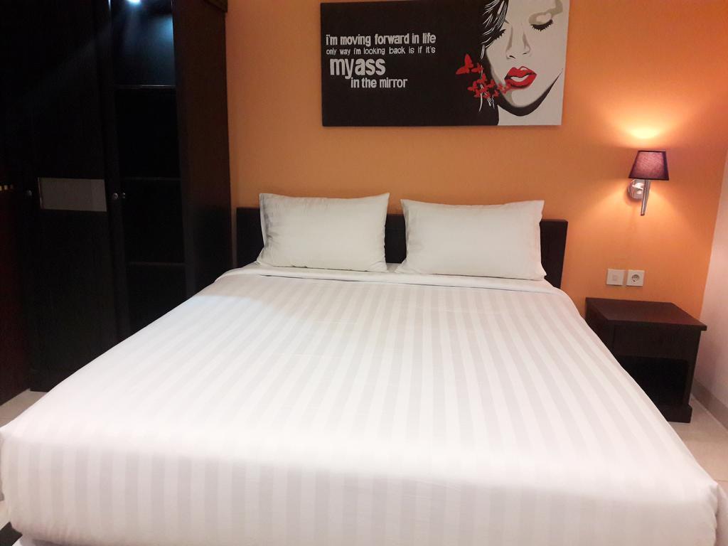 Melody Guest House Cilegon Exterior photo
