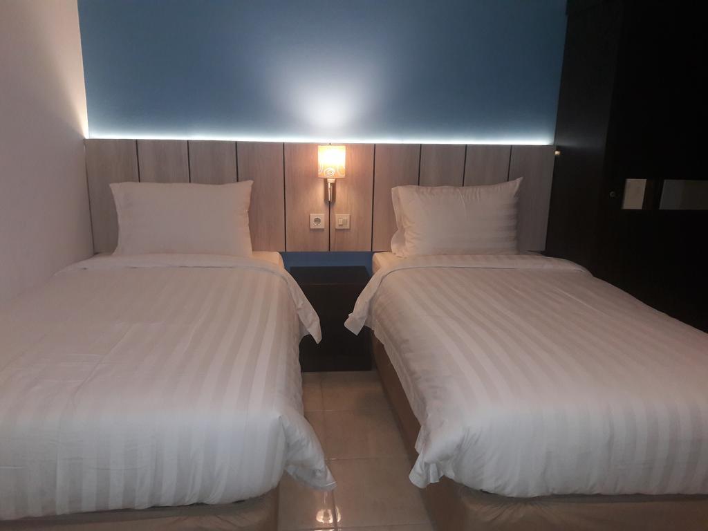Melody Guest House Cilegon Exterior photo